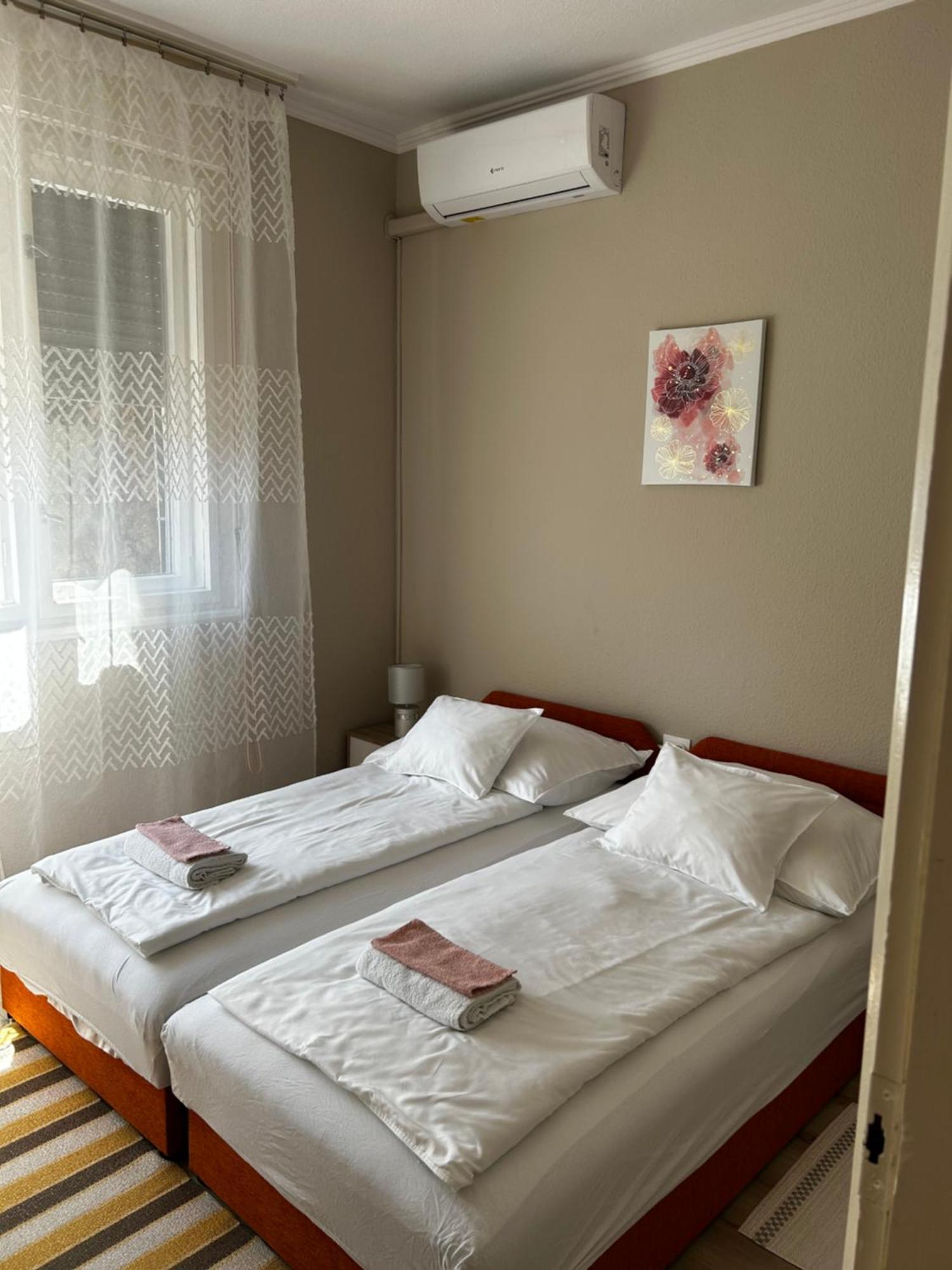 Kisvirag Apartman Hajduszoboszlo Bagian luar foto