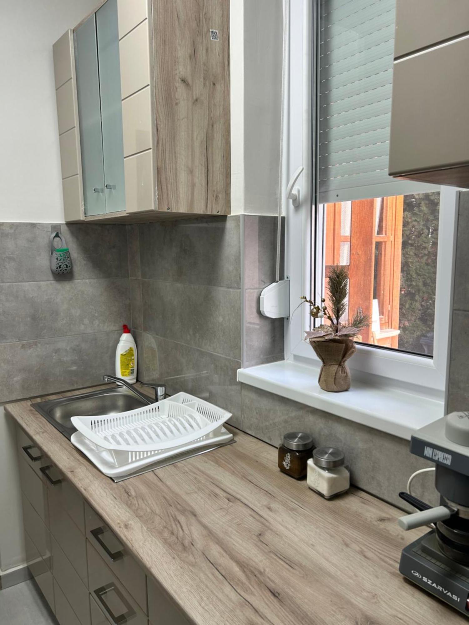 Kisvirag Apartman Hajduszoboszlo Bagian luar foto